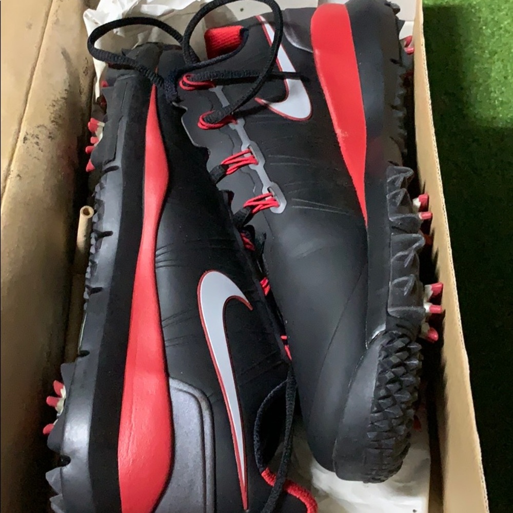 Nike TW ‘14 Black and Red - Picture 2 of 3